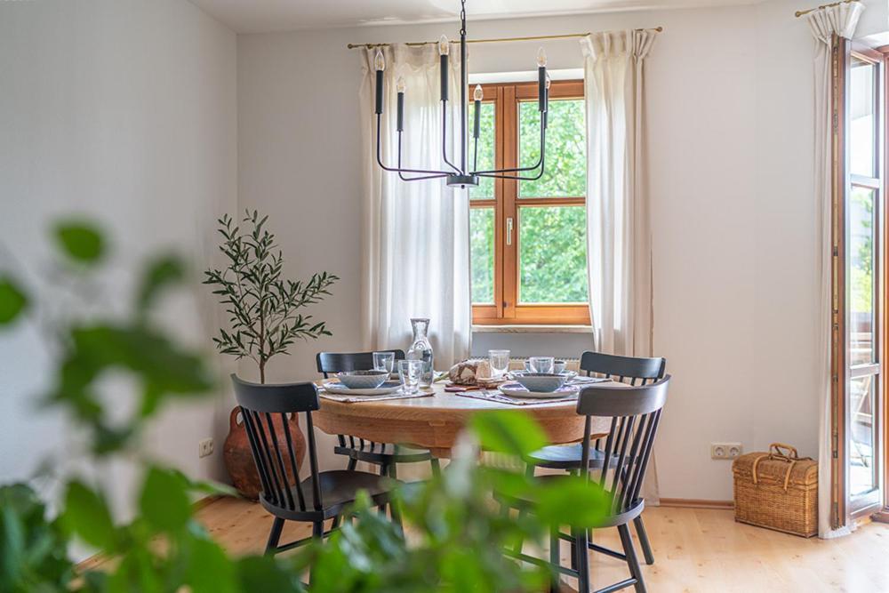 Stilvolle Seewohnung In Utting Utting am Ammersee Bagian luar foto